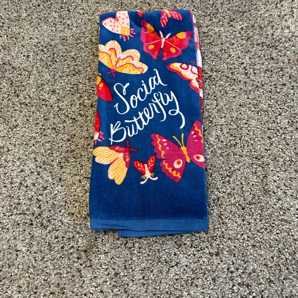 Kohl's 2 Kitchen Linens Decorative Towel